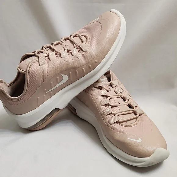 Nike Air Max Axis Running sneakers (womens size 8.5) - Picture 2 of 13